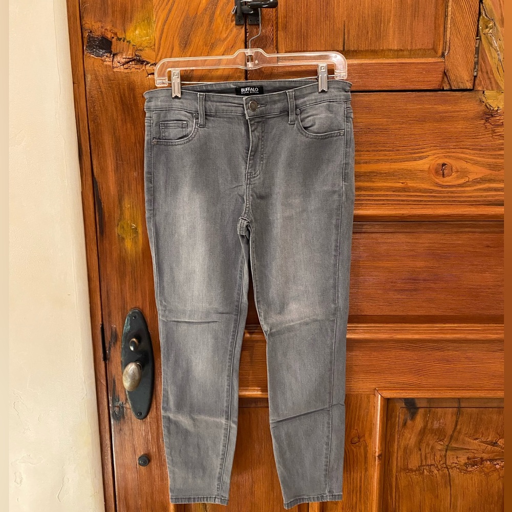 Buffalo David Bitton, Aubrey, Mid Rise, Super Soft, Capri, Women’s 29